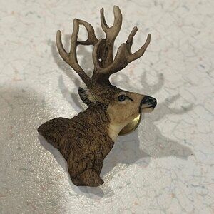 Rare Vintage Artisan Signed 1981 Deer Buck Stag Wood Composite Pushback Pin OAK